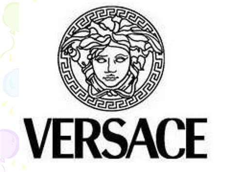 Versace fashion Brand Analyses presentation 